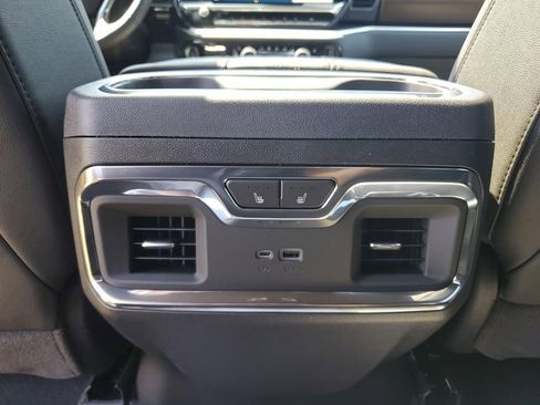 New 2026 Chevrolet Silverado 1500 High Country w/ Midnight Edition AWD/4WD image 13