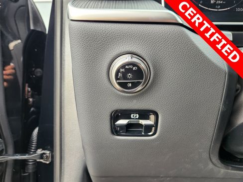 Certified 2025 Mercedes-Benz GLC 300 image 23