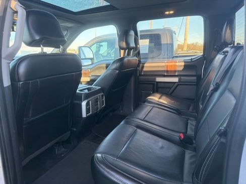 Used 2015 Ford F150 Lariat w/ Equipment Group 502A Luxury image 9