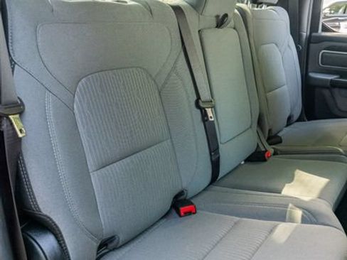 Used 2021 RAM 1500 Big Horn RWD image 39