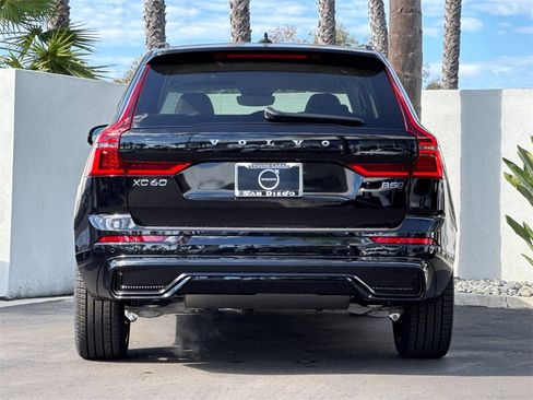 New 2026 Volvo XC60 B5 Ultra w/ Climate Package PRO image 4