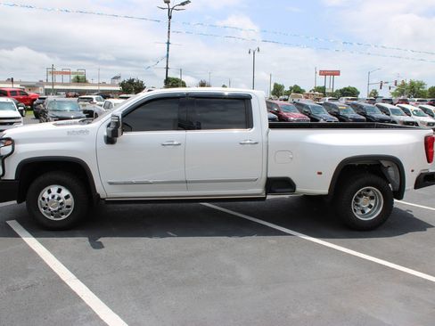 Used 2024 Chevrolet Silverado 3500 High Country w/ High Country Premium Package AWD/4WD image 5