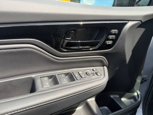 Certified 2025 Honda Odyssey Elite image 27
