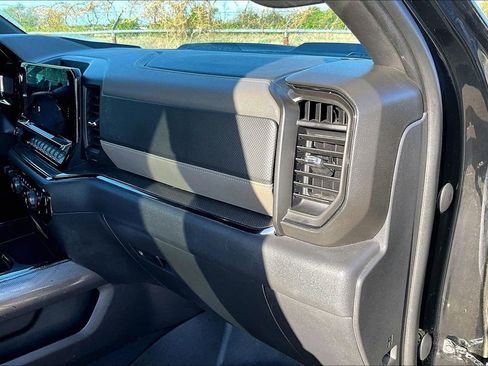Used 2022 Chevrolet Silverado 1500 ZR2 image 19