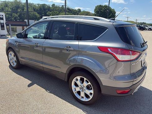 Used 2014 Ford Escape Titanium AWD/4WD image 2