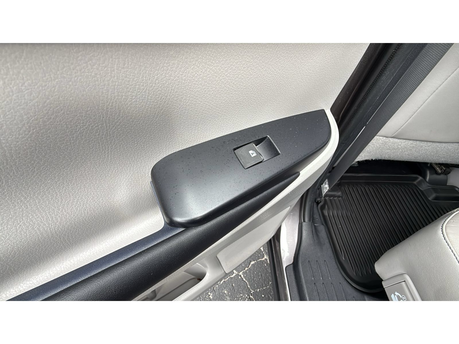 Used 2019 Toyota Highlander Limited AWD/4WD image 41