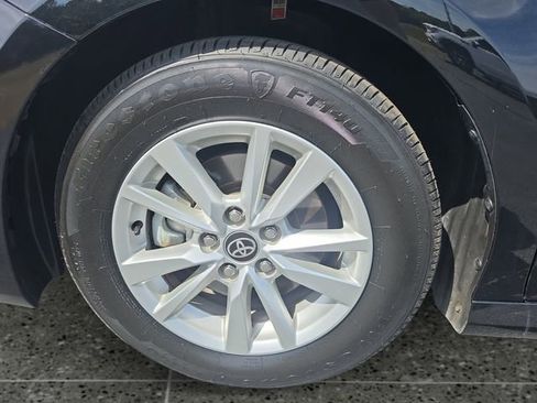 Used 2025 Toyota Camry LE image 14