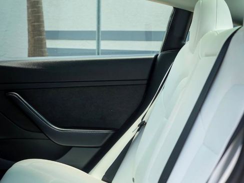 Used 2023 Tesla Model 3 Standard Range RWD image 17