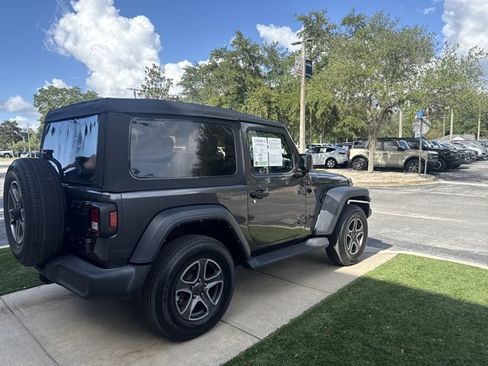 Used 2023 Jeep Wrangler Sport AWD/4WD image 2