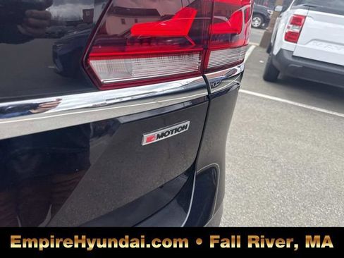 Used 2021 Volkswagen Atlas SEL R-Line image 6