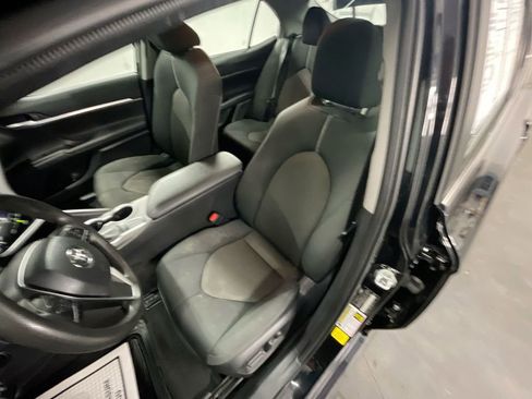 Used 2024 Toyota Camry LE image 17