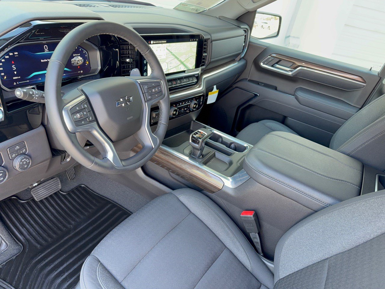 Certified 2026 Chevrolet Silverado 1500 RST RWD image 4