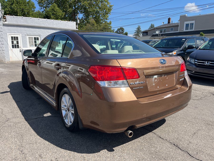Used 2011 Subaru Legacy 2.5i Premium AWD/4WD image 7