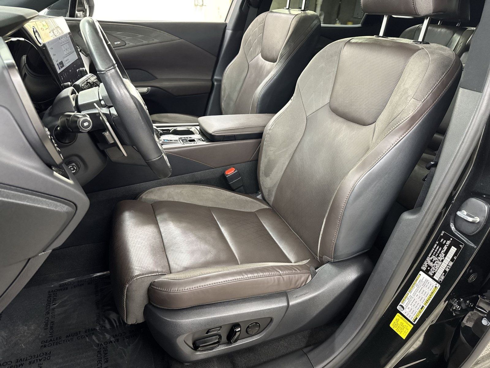 Used 2024 Lexus RX 350 AWD w/ Convenience Package image 25