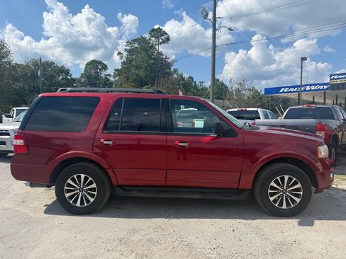 Used 2016 Ford Expedition XLT w/ Equipment Group 202A image 4