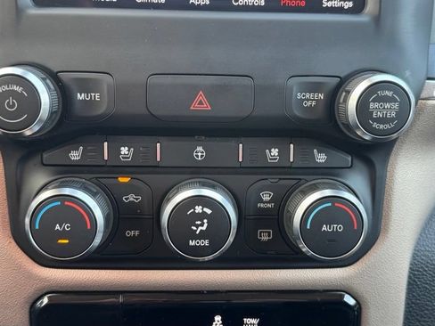 Used 2020 RAM 1500 Laramie AWD/4WD image 24