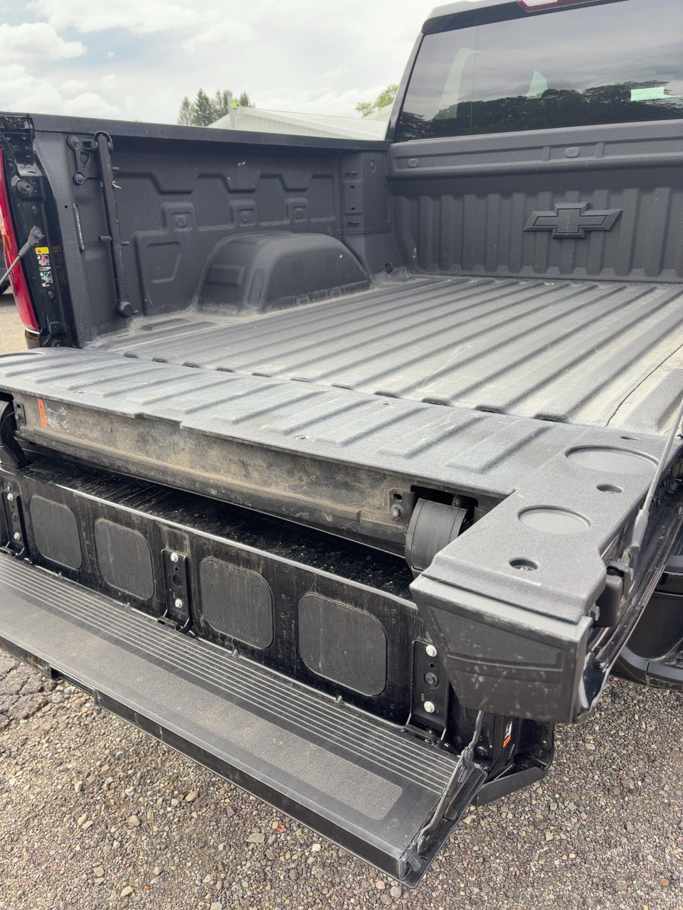 Used 2024 Chevrolet Silverado 1500 RST w/ Z71 Off-Road Package AWD/4WD image 13