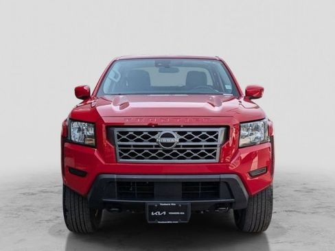 Used 2023 Nissan Frontier SV AWD/4WD image 3