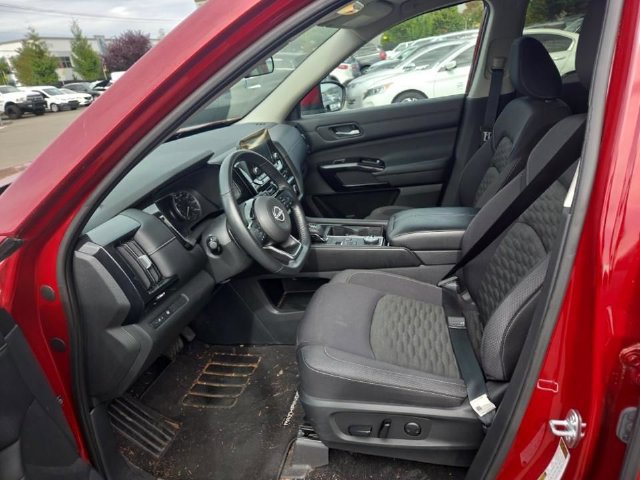 Used 2022 Nissan Pathfinder SV AWD/4WD image 12