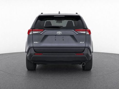 Used 2024 Toyota RAV4 XLE FWD image 3