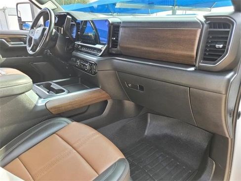Certified 2024 Chevrolet Silverado 2500 High Country w/ Technology Package image 12