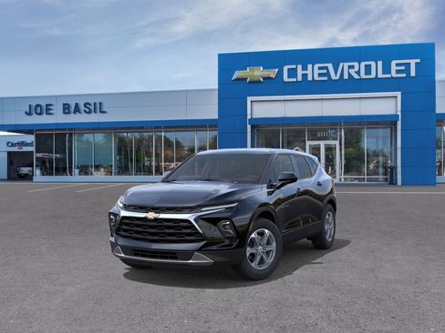 New 2026 Chevrolet Blazer LT w/ LPO, Floor Liner Package AWD/4WD image 8