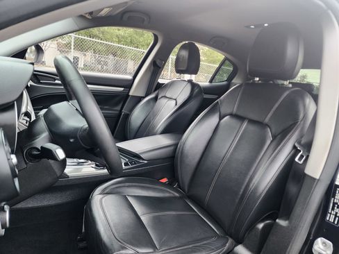 Used 2018 Alfa Romeo Stelvio Ti image 25