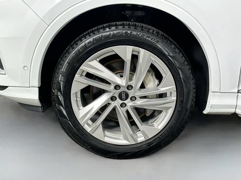 Used 2022 Audi Q7 3.0T Premium Plus w/ Premium Plus Package AWD/4WD image 34