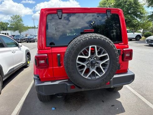 Used 2024 Jeep Wrangler Unlimited Sahara w/ Technology Group AWD/4WD image 6