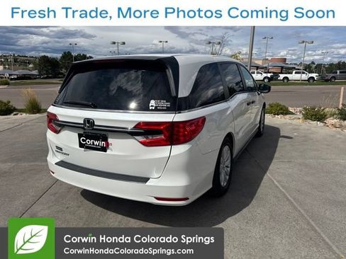 Used 2021 Honda Odyssey LX image 3