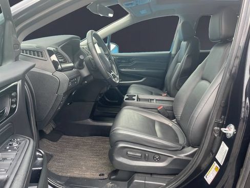 Used 2024 Honda Odyssey Touring image 9