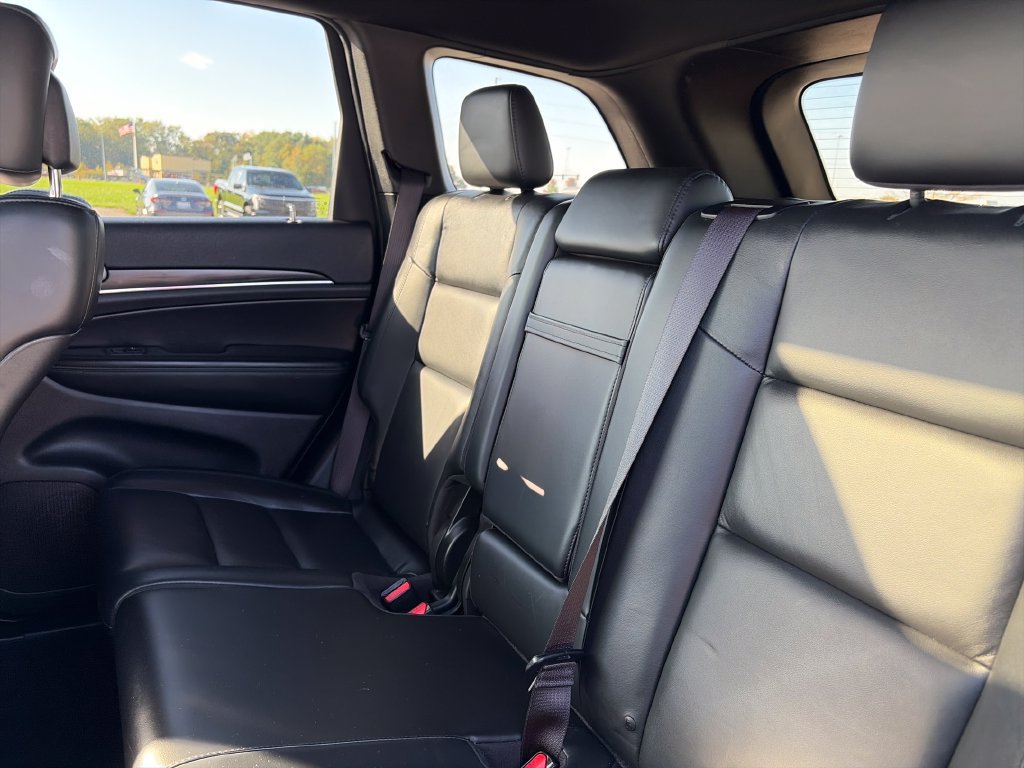 Used 2020 Jeep Grand Cherokee Limited AWD/4WD image 27