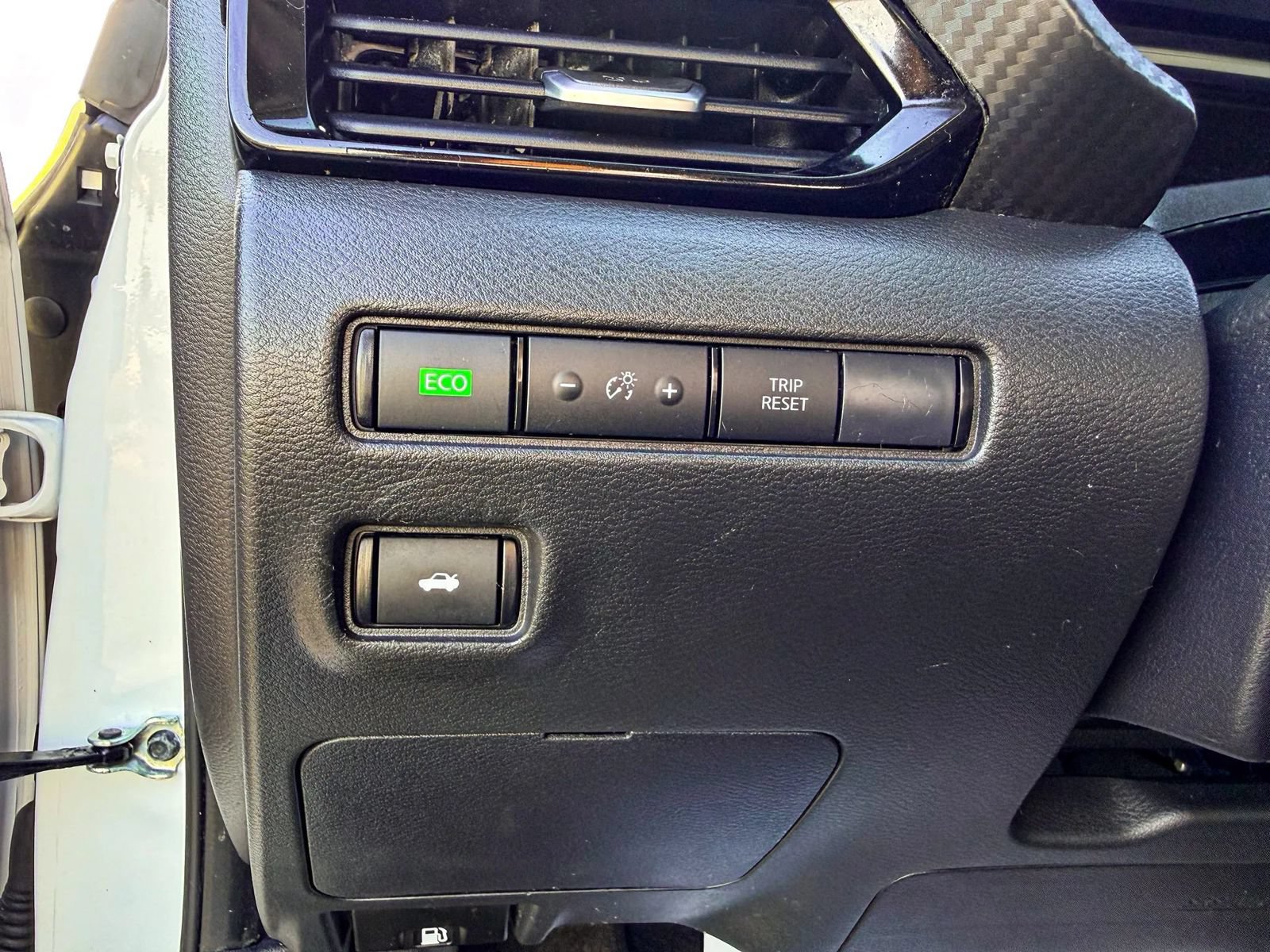 Used 2023 Nissan Sentra SV FWD image 27