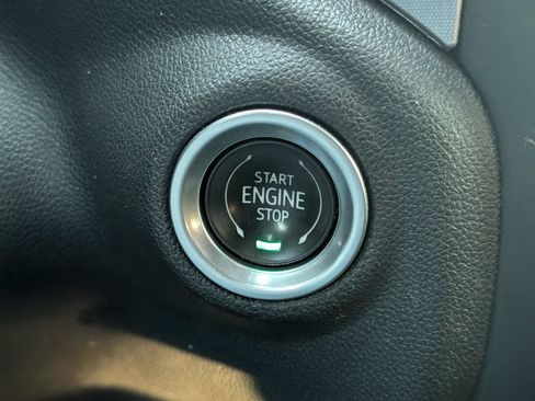Used 2021 GMC Sierra 1500 SLE AWD/4WD image 17