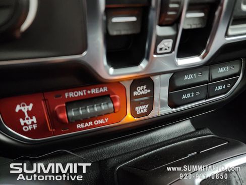 New 2025 Jeep Wrangler Unlimited Rubicon w/ Steel Bumper Group image 46