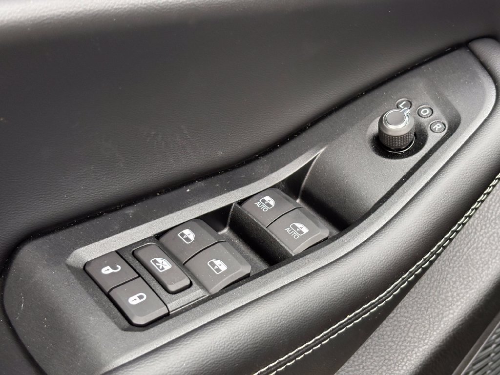 New 2026 Jeep Grand Cherokee Altitude RWD image 25