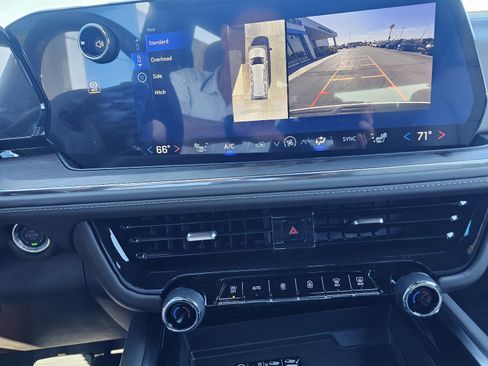 New 2026 Chevrolet Suburban LT w/ Comfort Package image 17