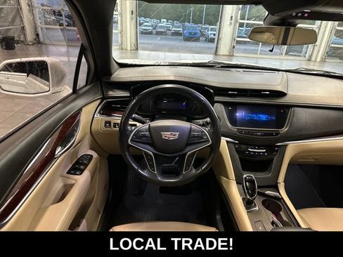 Used 2018 Cadillac XT5 Luxury w/ Driver Awareness Package FWD image 2