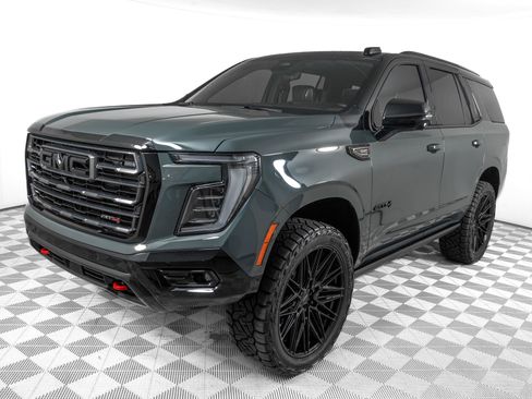 Used 2025 GMC Yukon AT4 Ultimate AWD/4WD image 8