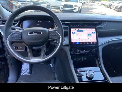 Used 2023 Jeep Grand Cherokee L Limited AWD/4WD image 6