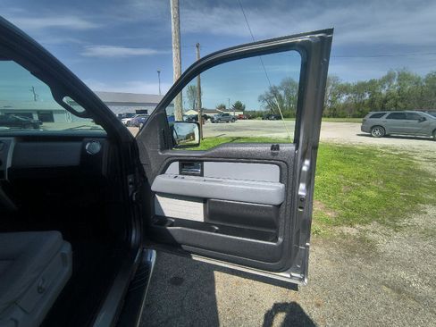 Used 2014 Ford F150 XLT w/ Equipment Group 302A Luxury AWD/4WD image 25