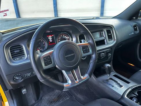 Used 2012 Dodge Charger SRT8 Super Bee w/ Driver Convenience Group II RWD image 10