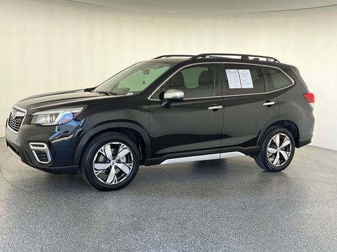 Used 2019 Subaru Forester Touring AWD/4WD image 9