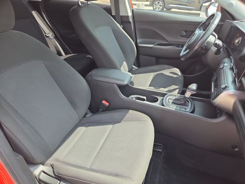 Used 2024 Hyundai Kona SEL AWD/4WD image 10