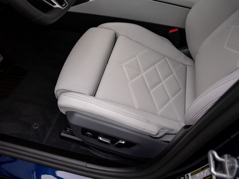 New 2026 BMW 540i xDrive w/ M Sport Package image 17