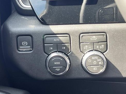 New 2026 GMC Sierra 1500 Elevation image 28