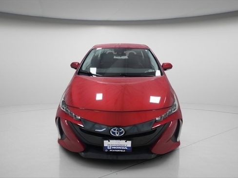 Used 2018 Toyota Prius Prime Premium image 8