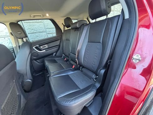 Used 2019 Land Rover Discovery Sport SE image 37