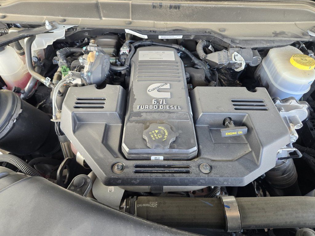 Used 2024 RAM 2500 Tradesman w/ Chrome Appearance Group AWD/4WD image 31