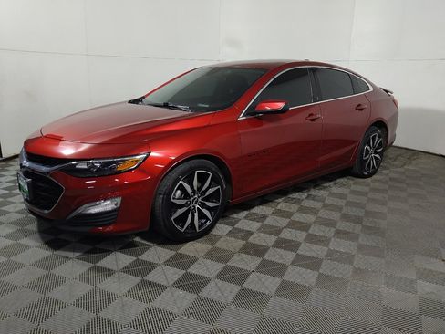 Used 2024 Chevrolet Malibu RS w/ LPO, Floor Liner Package FWD image 2